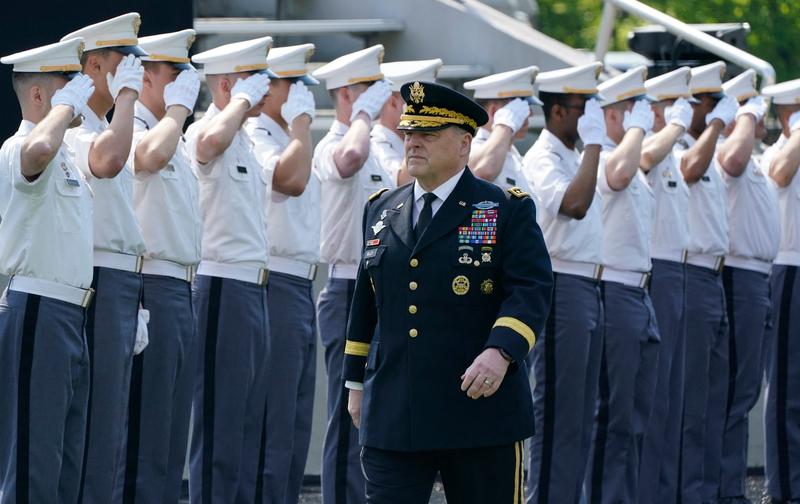 Generalul Mark Milley, seful Statului Major american, in vizita la Academia West Point