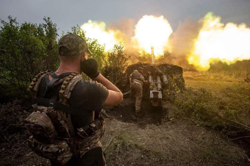 Militari ucraineni pe linia frontului