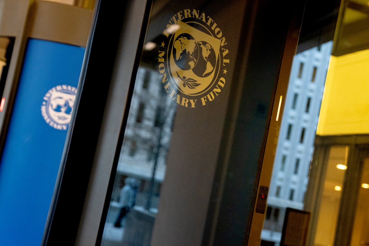 FMI, despre România: Noile taxe pe cifra de afaceri trebuie reconsiderate / Introducerea impozitului progresiv, după ce se elimină privilegiile fiscale