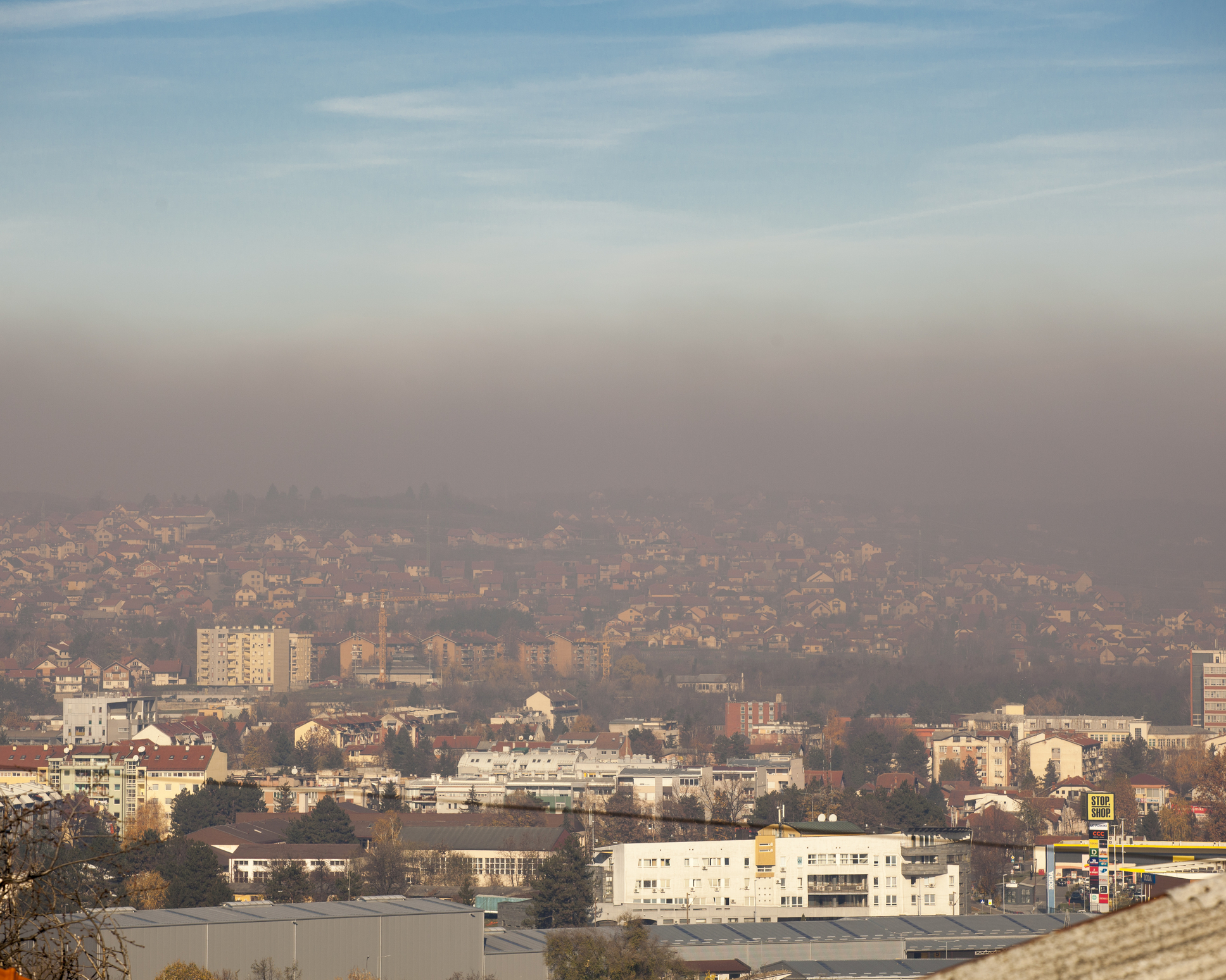 Why is it not good to ventilate the house on winter evenings?