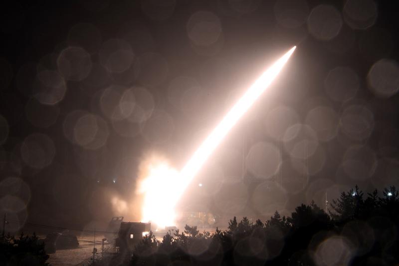 Sistemul de rachete tactice al Armatei SUA (ATACMS)