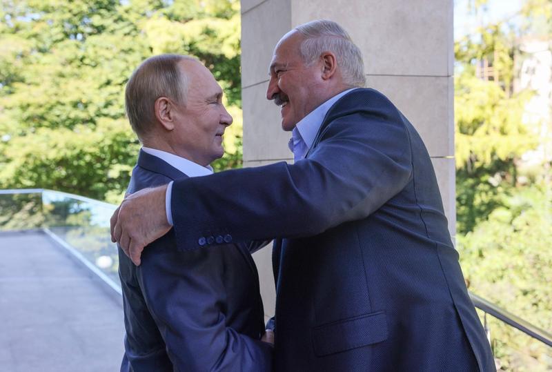 Vladimir Putin și Aleksandr Lukaşenko