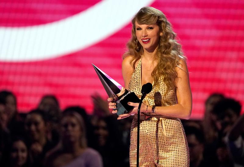 Taylor Swift la American Music Awards