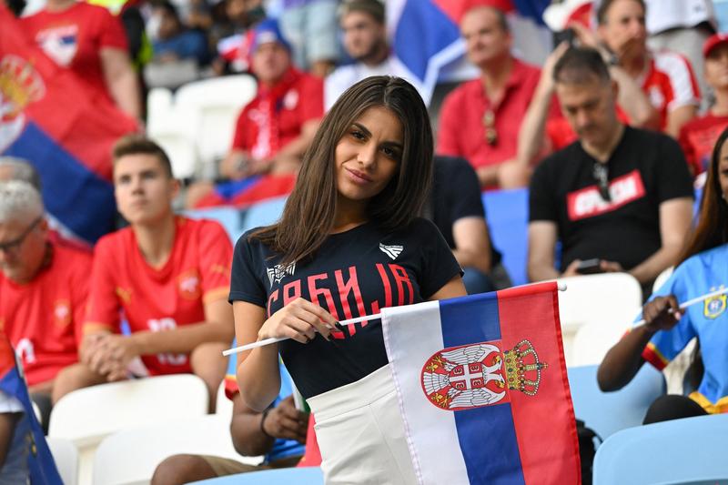 Serbia si fanii sai la CM 2022
