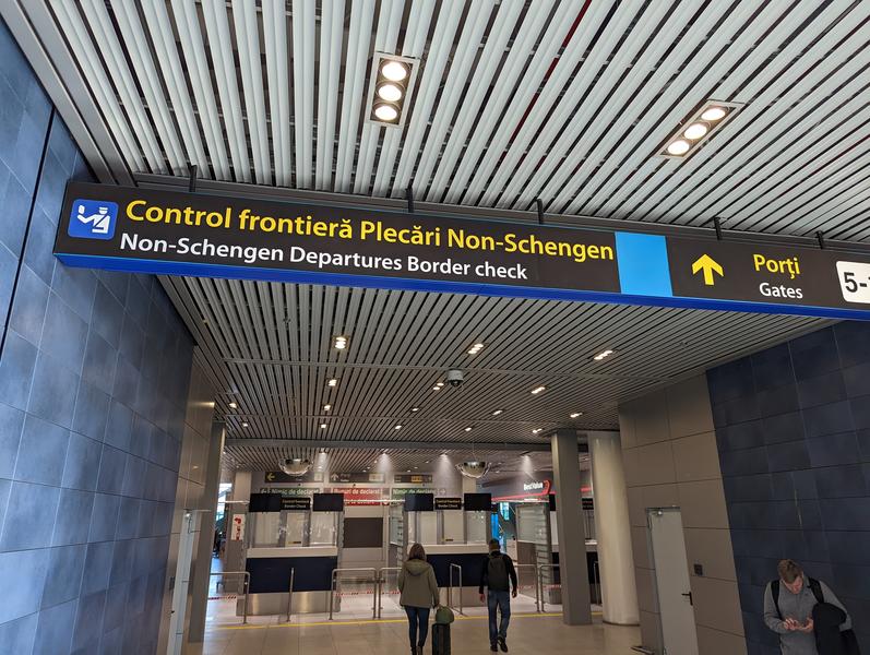 Terminalul Non-Schengen de la Aeroportul Otopeni