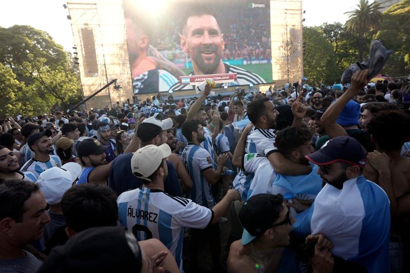 Nebunie pe strazile din Buenos Aires, dupa victoria Argentinei de la CM 2022