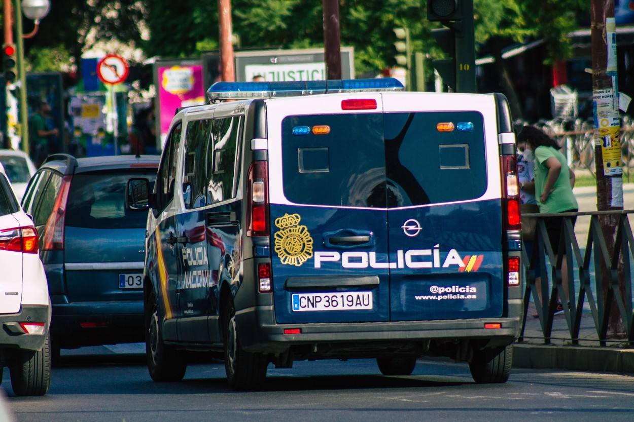 Spania a arestat un profesor de limba arabă suspectat că recruta tineri pentru Statul Islamic la Madrid
