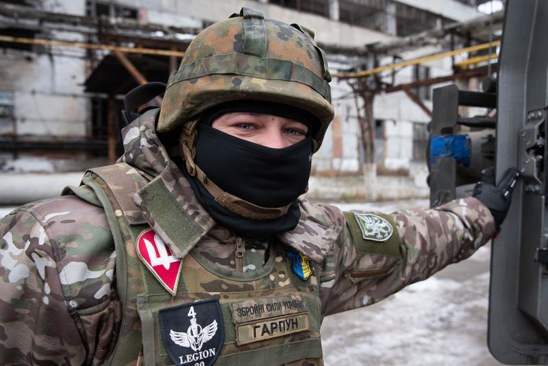Soldat ucrainean în regiunea Donețk