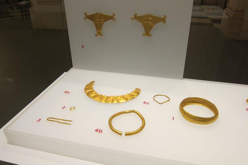 Obiecte de aur de acum  peste 6.000 de ani