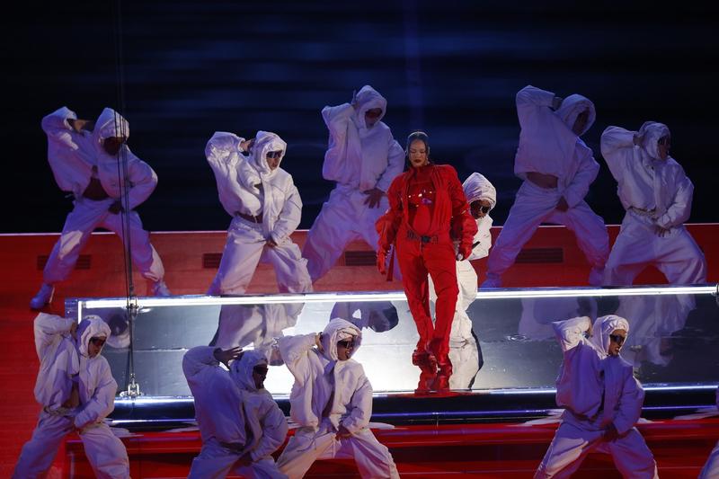 Rihanna a cântat la pauza Super Bowl
