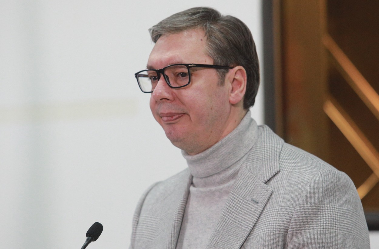 Serbia: primele rezultate oficiale confirmă victoria taberei prezidențiale / Observatorii internaționali denunță nereguli grave