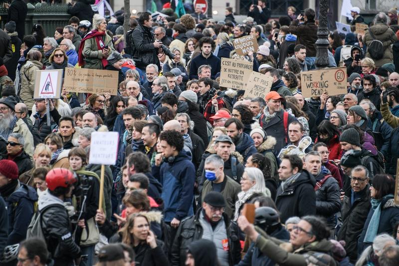 Proteste în Franța împotriva reformei pensiilor