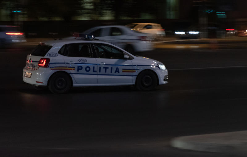Masina de politie in patrulare