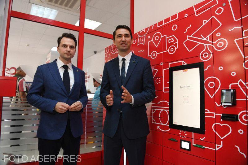 Sebastian Burduja, ministrul Digitalizarii, și Valentin Stefan, seful Postei