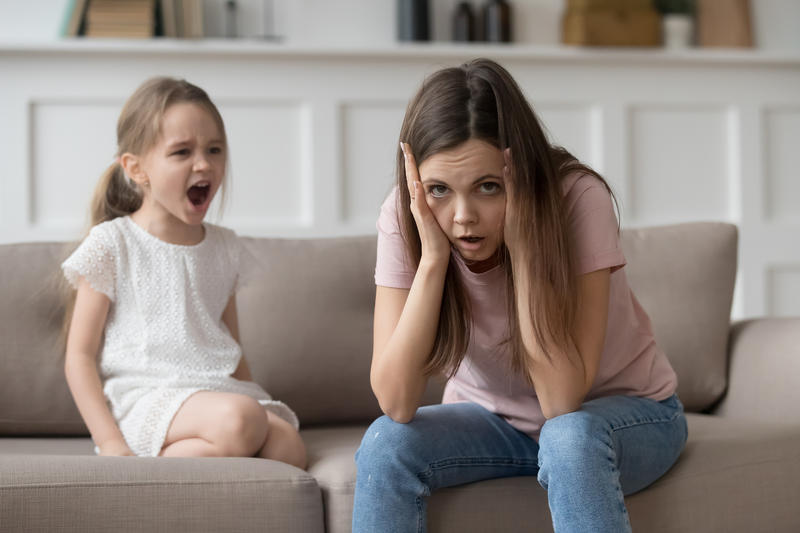 Tantrum la copii si reacțiile părinților