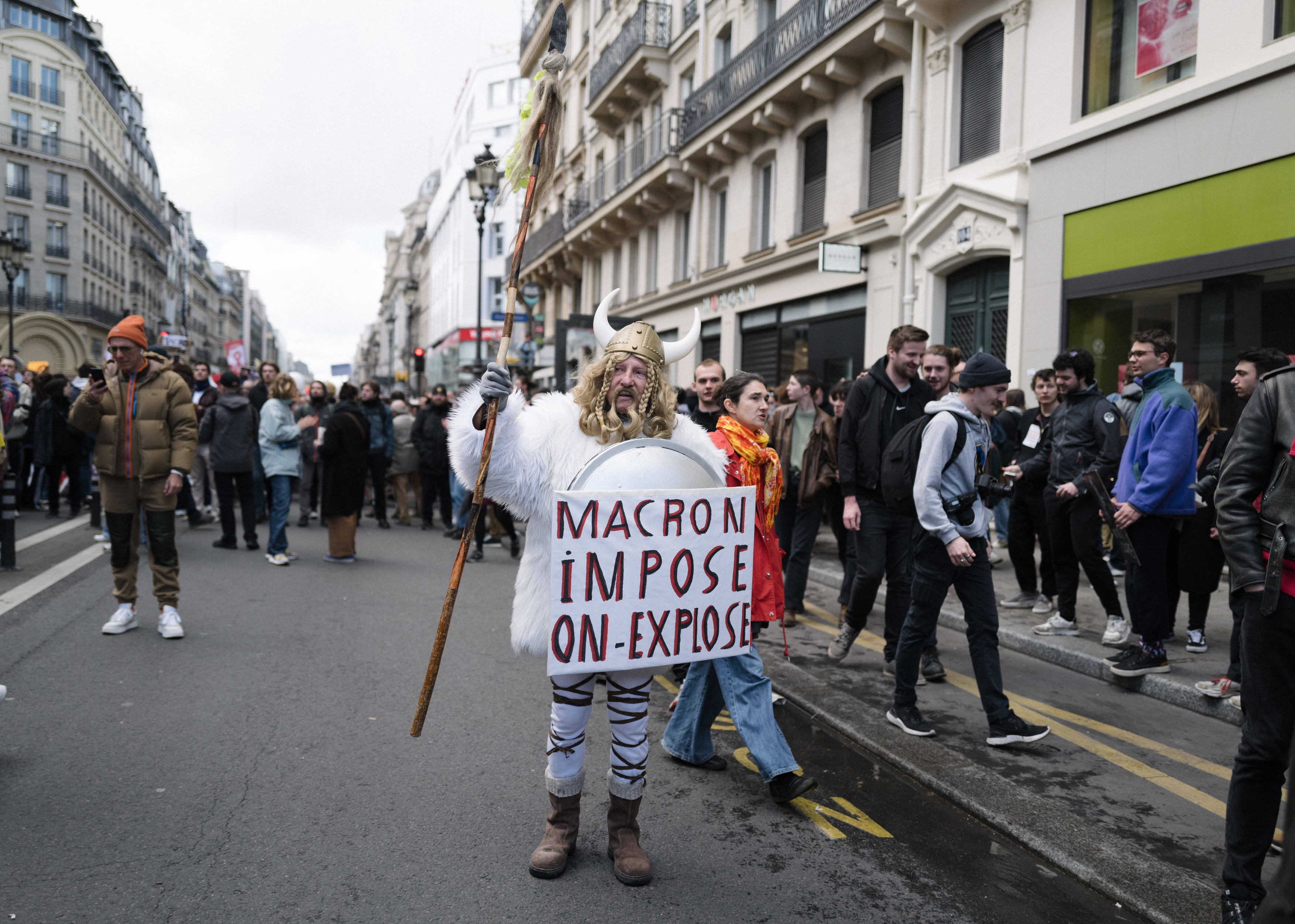 image-2023-04-14-26206275-0-proteste-fra