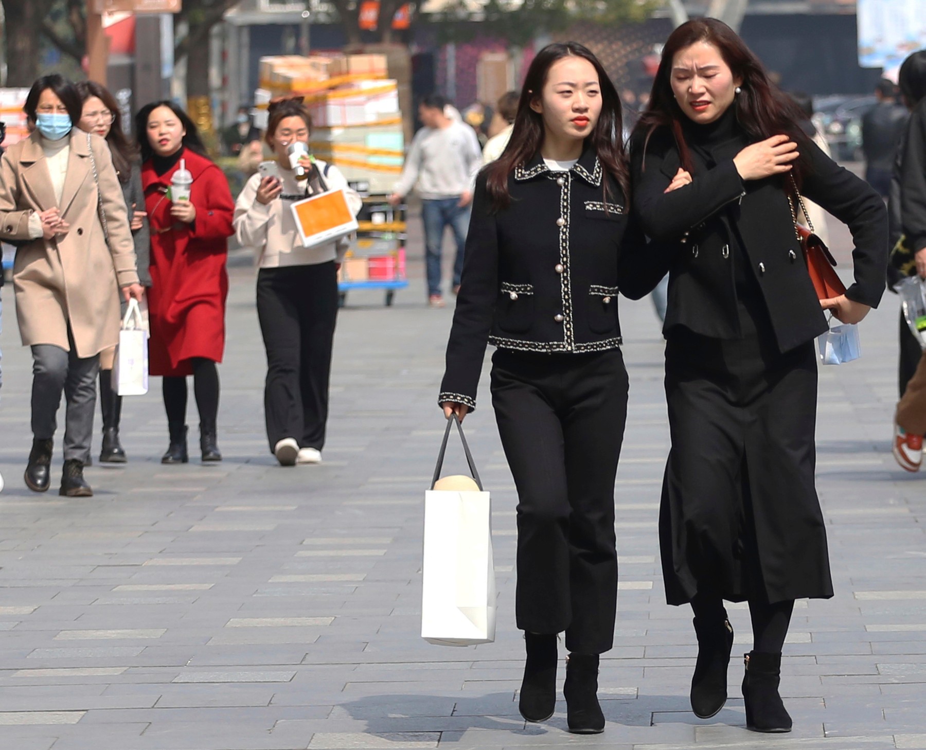 OMS este îngrijorată de înmulțirea cazurilor de boli respiratorii din China