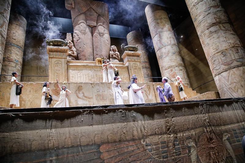 Spectacolul Aida, la Metropolitan Opera din New York