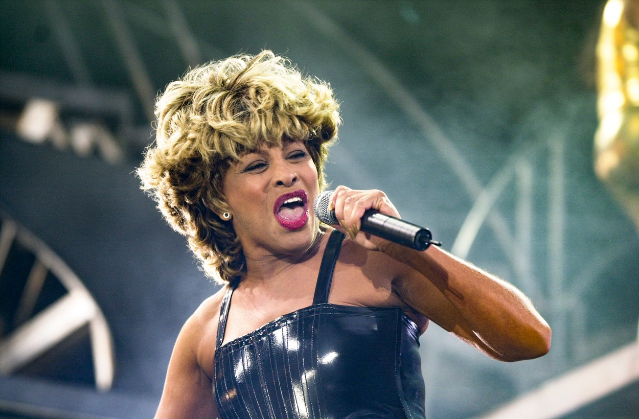 CRONOLOGIE Personalităţi care ne-au părăsit în 2023: Silvio Berlusconi, Tina Turner, Matthew Perry, Milan Kundera și alții