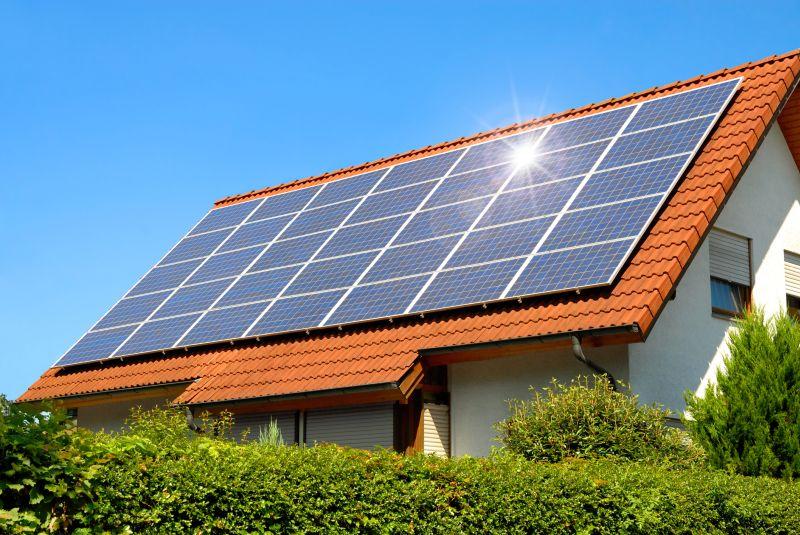 Casa cu panouri solare