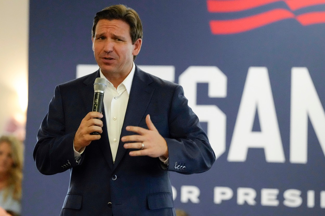 DeSantis, guvernatorul Floridei, semnează o lege care restricționează accesul persoanelor sub 16 ani la rețelele de socializare / Ce state americane au luat decizii asemănătoare