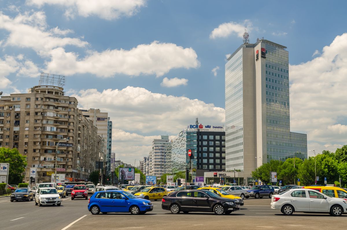 Producția auto a atins un nou record în România în 2023. Câte mașini au fabricat Dacia și Ford în ultimii opt ani