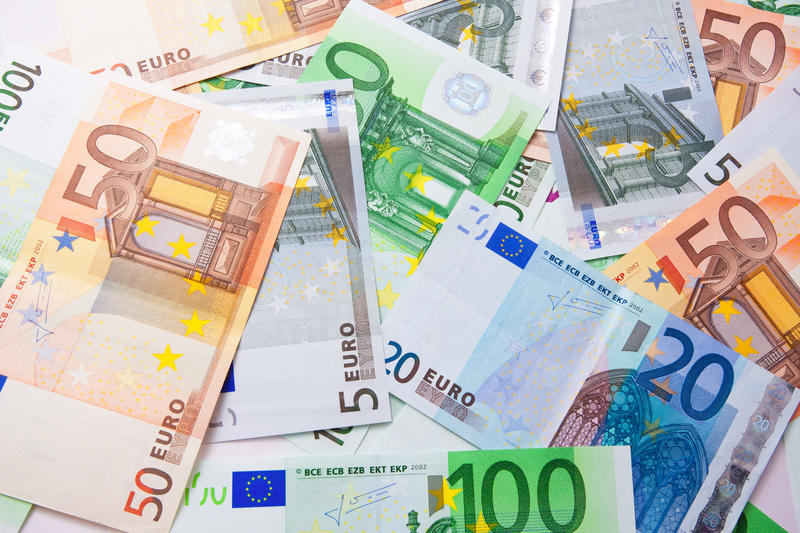 bani-euro-bancnote