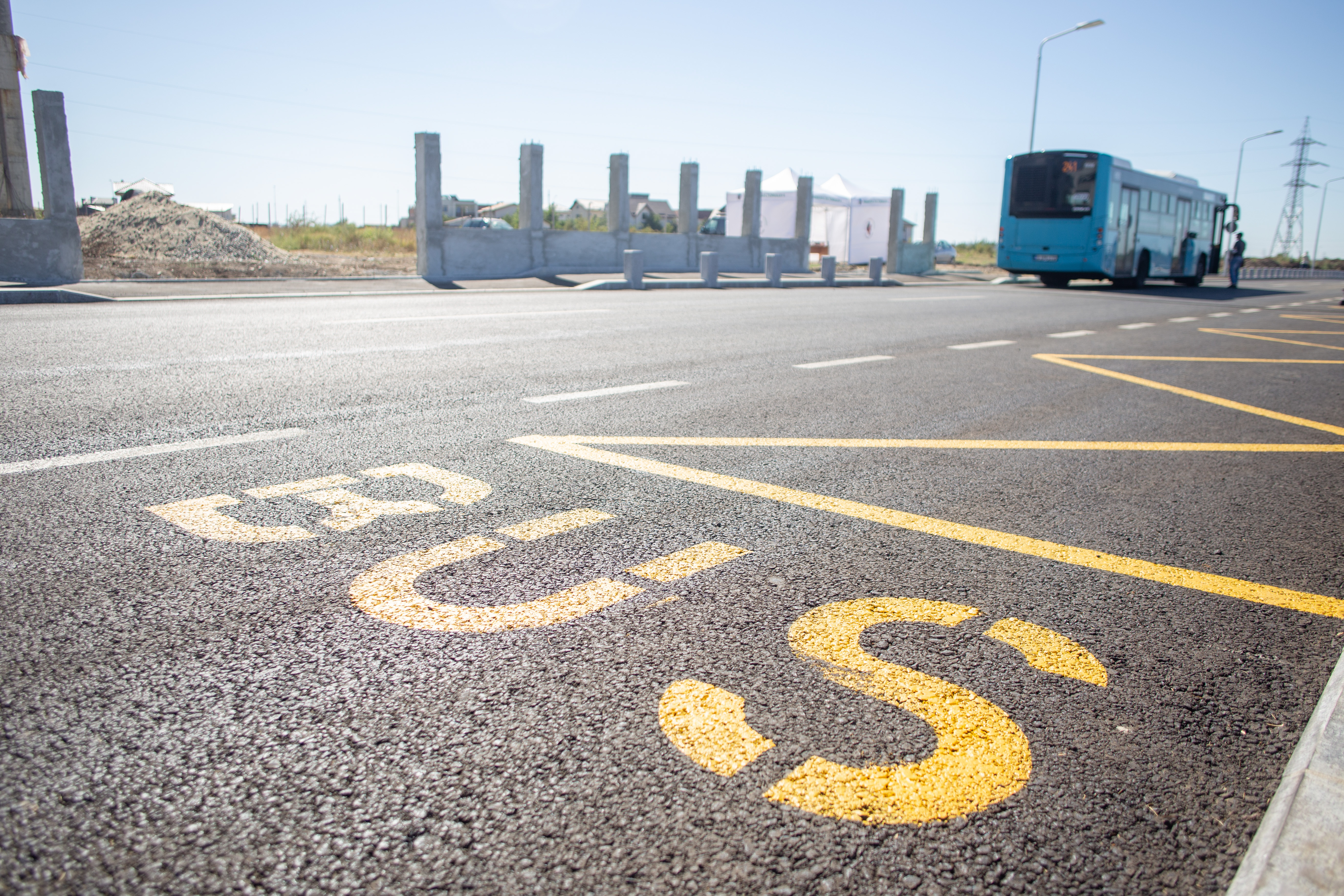 ​Linia expres 783 către Aeroportul Otopeni se desființează. Noua linie de autobuz 100 va funcționa non-stop