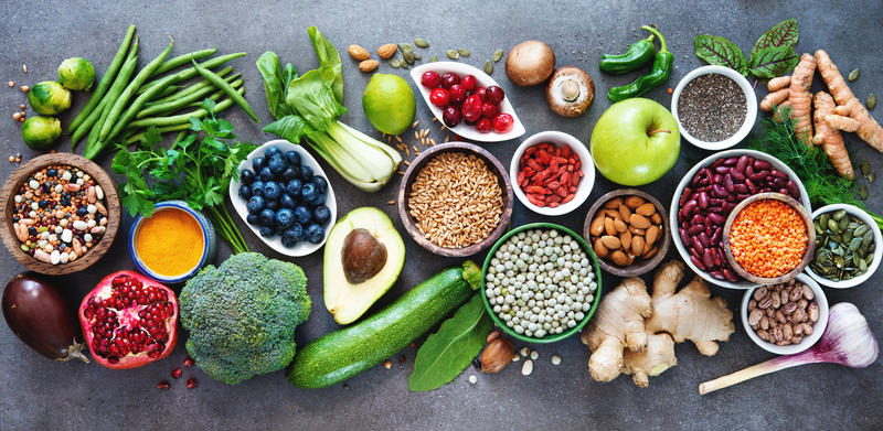 Nucile, leguminoasele, soia, usturoiul și avocado scad nivelul colesterolului rău
