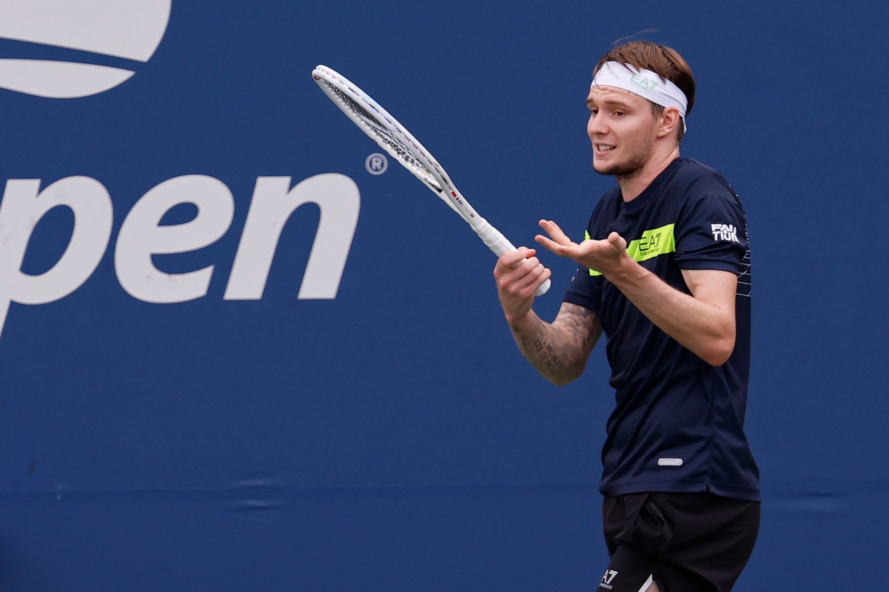 Câștigător al trofeului la Antwerp în urmă cu trei zile, eliminat în primul tur la ATP Basel