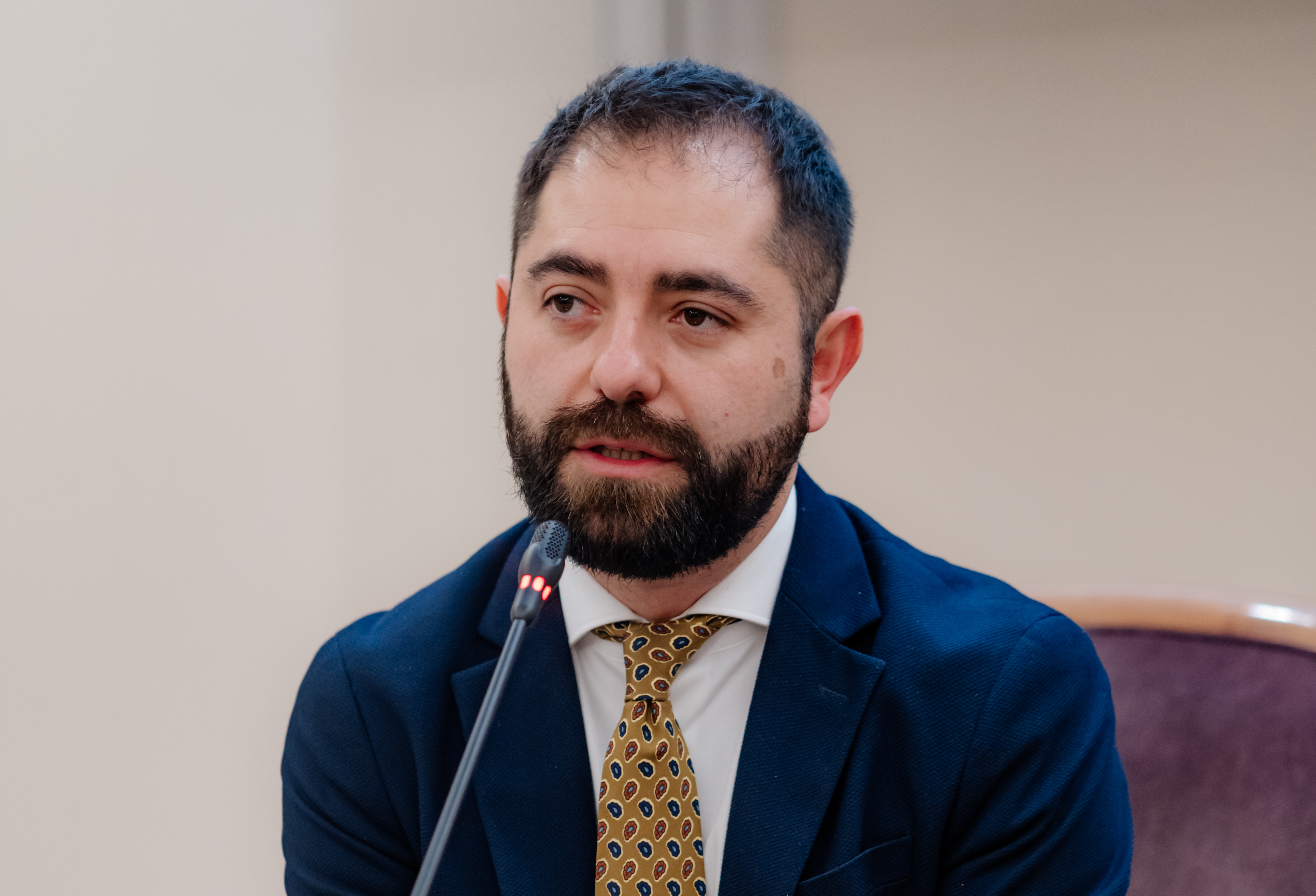 Burnete, Concordia: O să vedem în ce măsura eficientizarea cheltuielilor și combaterea evaziunii fiscale se vor materializa sau rămânem doar cu creșterea taxării în economia privată