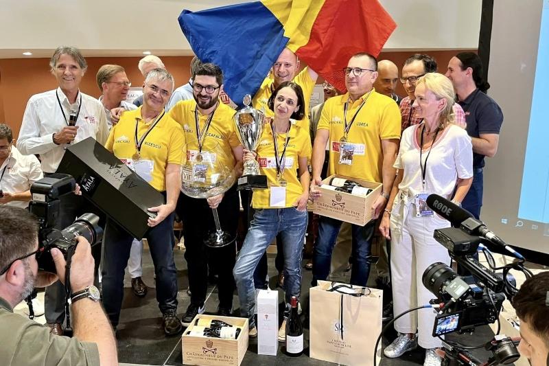 Echipa României - campioană mondială la degustarea vinului în orb