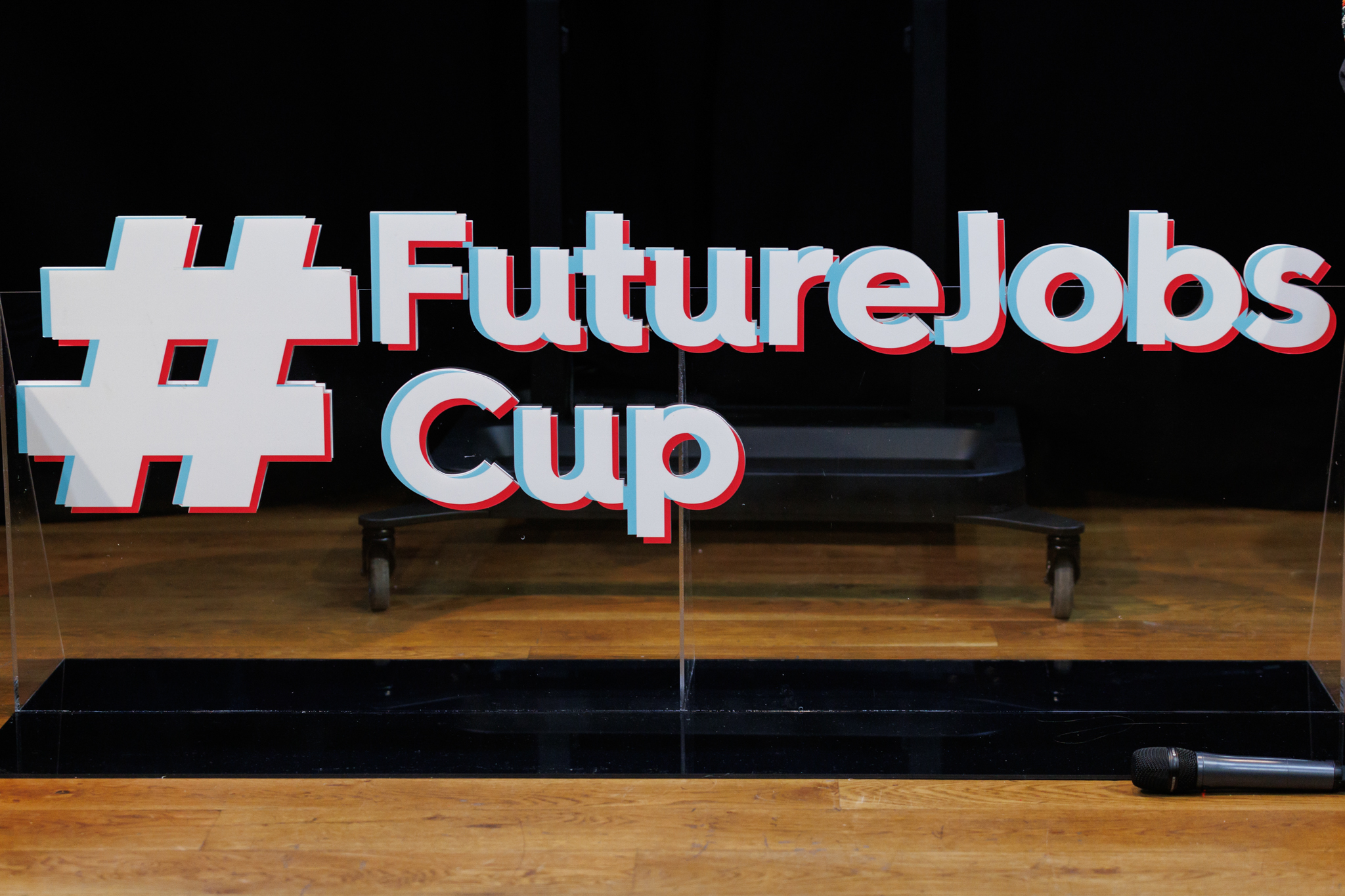 TikTok și Școala de Valori anunță Future Jobs Cup, un proiect educațional și o competiție de idei pentru promovarea competențelor digitale - elemente cheie pentru piața muncii din viitor