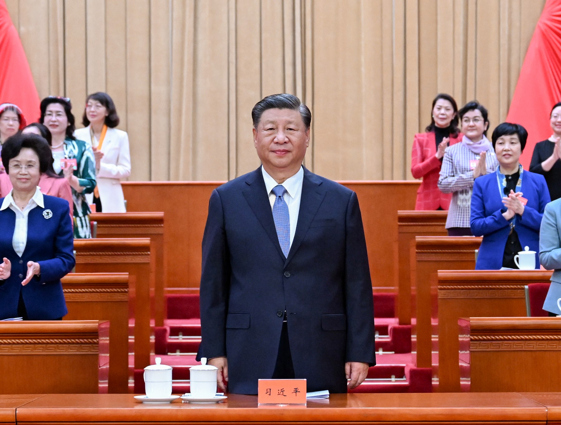 Xi Jinping spune că femeile chineze trebuie să înceapă un nou „trend al familiei”