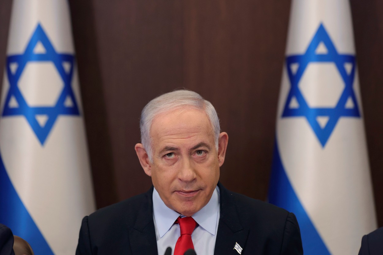 VIDEO Netanyahu anunţă în Knesset o anchetă privind eşecul spionajului israelian / Hamas atacă masiv cu rachete la Tel Aviv şi Ierusalim trimiţându-i pe deputaţi în adăpostul antiaerian