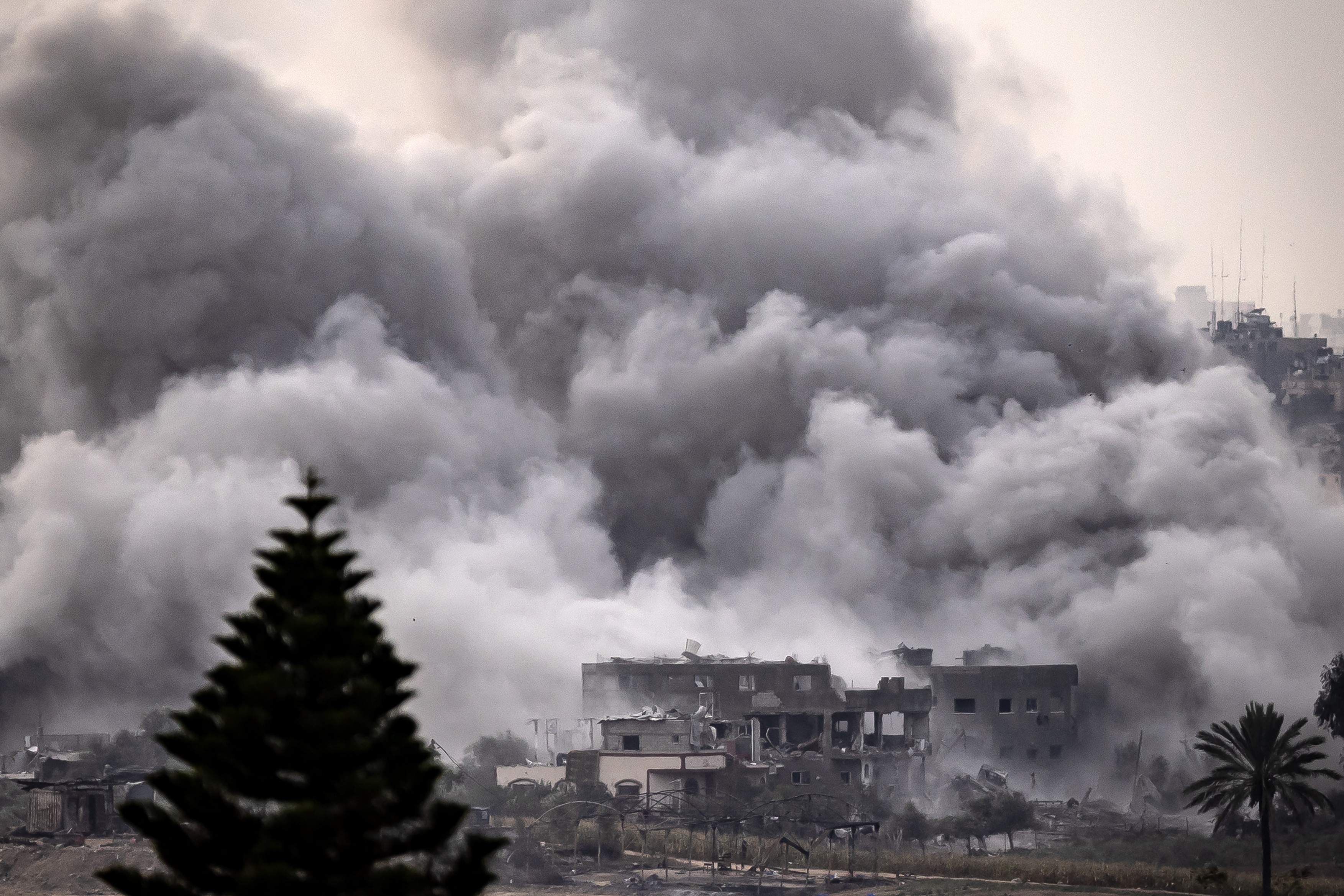 Armata israeliană anunţă că a lansat 10.000 de lovituri aeriene în Gaza de la începutul războiului