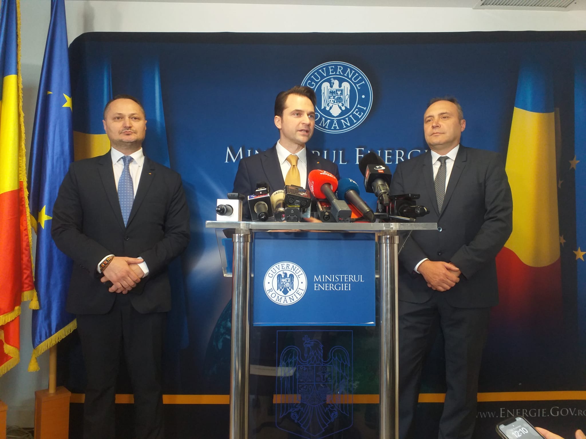 ​Ministerul Energiei vrea să combată sărăcia energetică, dar nu știe câte locuințe sunt neelectrificate și cere românilor să doneze bani