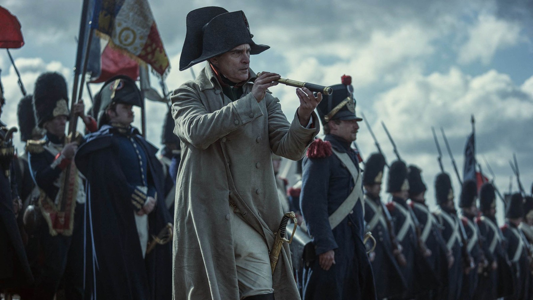 VIDEO Napoleon a câștigat bătălia cu cel mai așteptat film al Disney pentru finalul de an, însă niciunul nu a reușit să detroneze liderul box office-ului