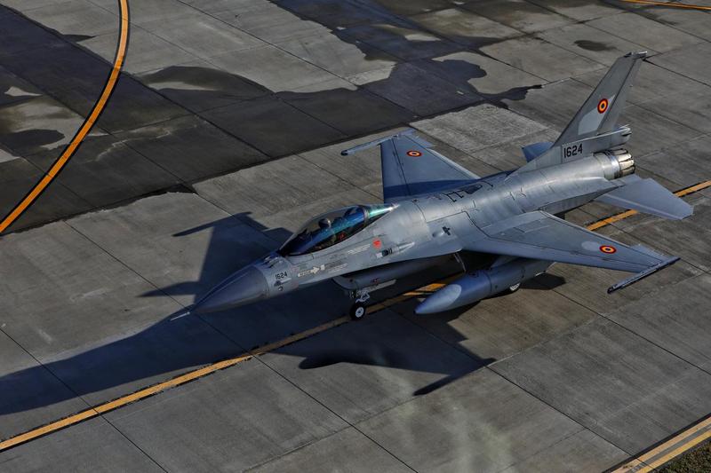 Avion F-16 al Fortelor Aeriene Romane