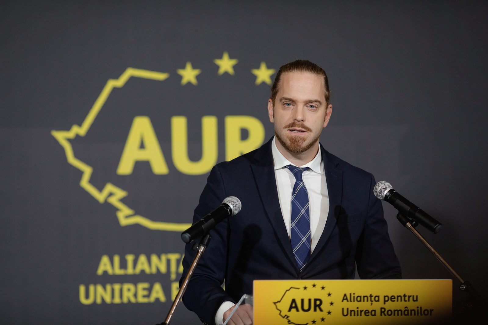 Liviu Pop şi Ilan Laufer au organizat Congresul Extraordinar de Fuziune prin Absorbţie, „pentru a-şi uni puterile în cadrul Alianţei AUR în vederea câştigării tuturor alegerilor din 2024”