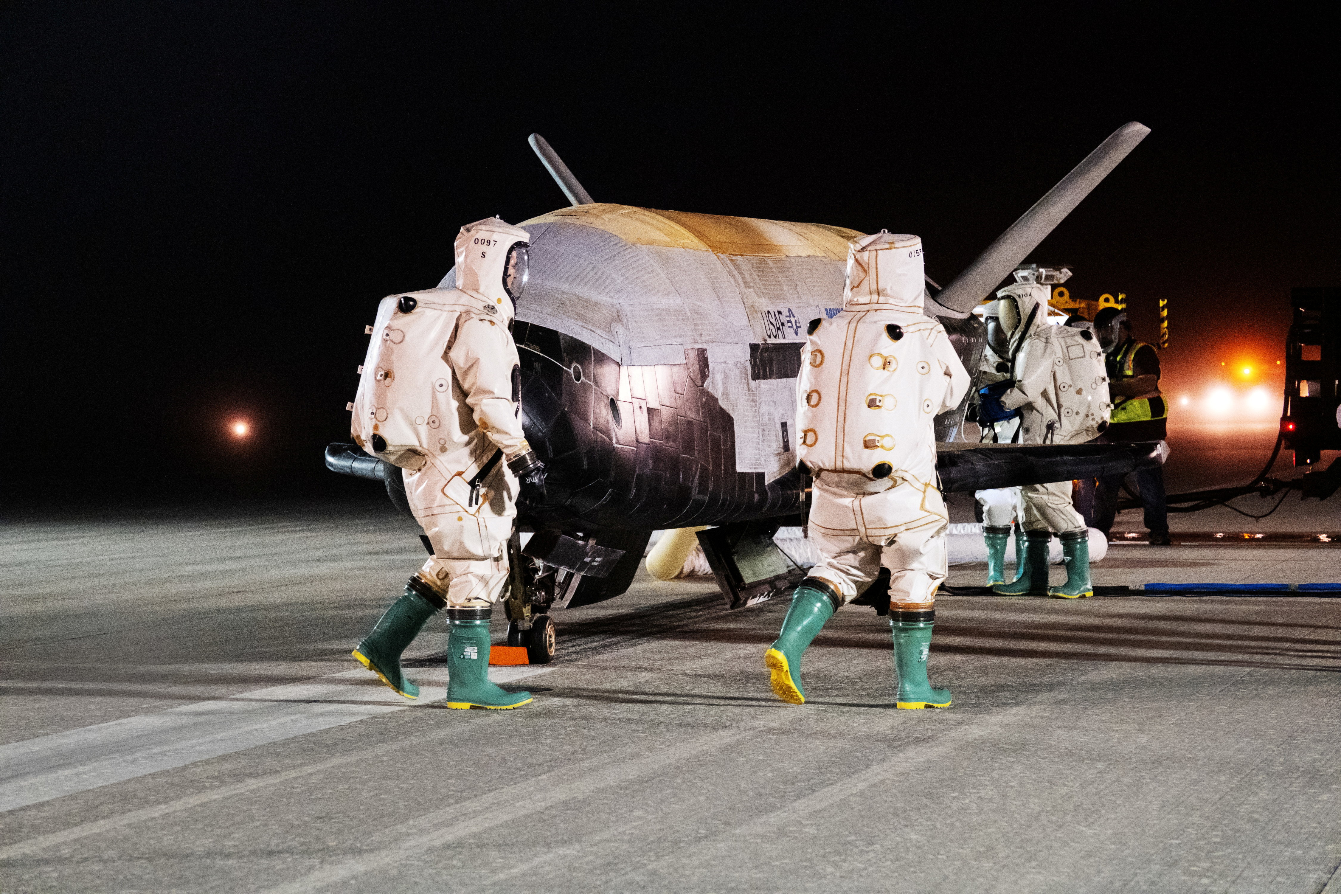SpaceX a amânat lansarea dronei spațiale secrete a X-37B a armatei americane