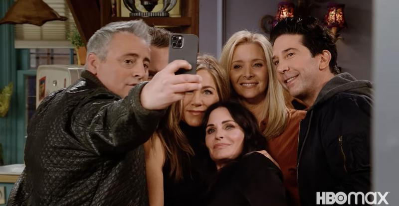 Jennifer Aniston si ceilalti actori din „Friends” la reuniunea din 2021 a serialului