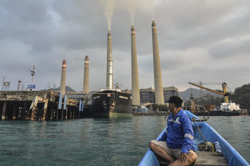 Termocentrală pe cărbuni din Indonezia, cel mai mare exportator de cărbune din lume