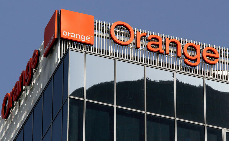 Clădire Orange din România