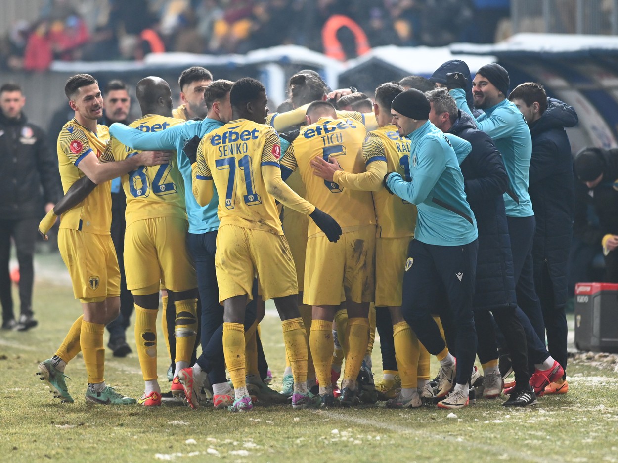 VIDEO SuperLiga: Petrolul, succes la limită în primul meci din play-out