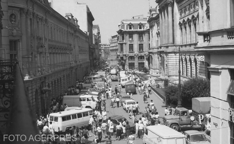 Centrul Vechi al Bucureștiului - strada Lipscani (1986)