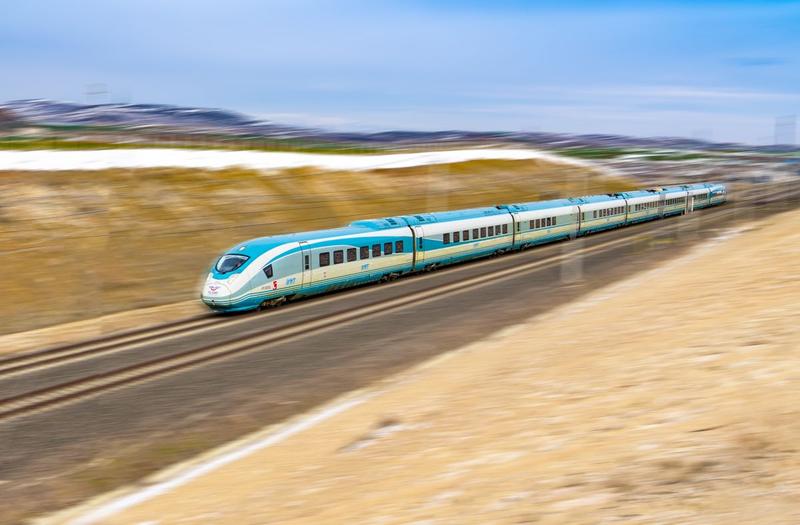Tren de mare viteza din Turcia