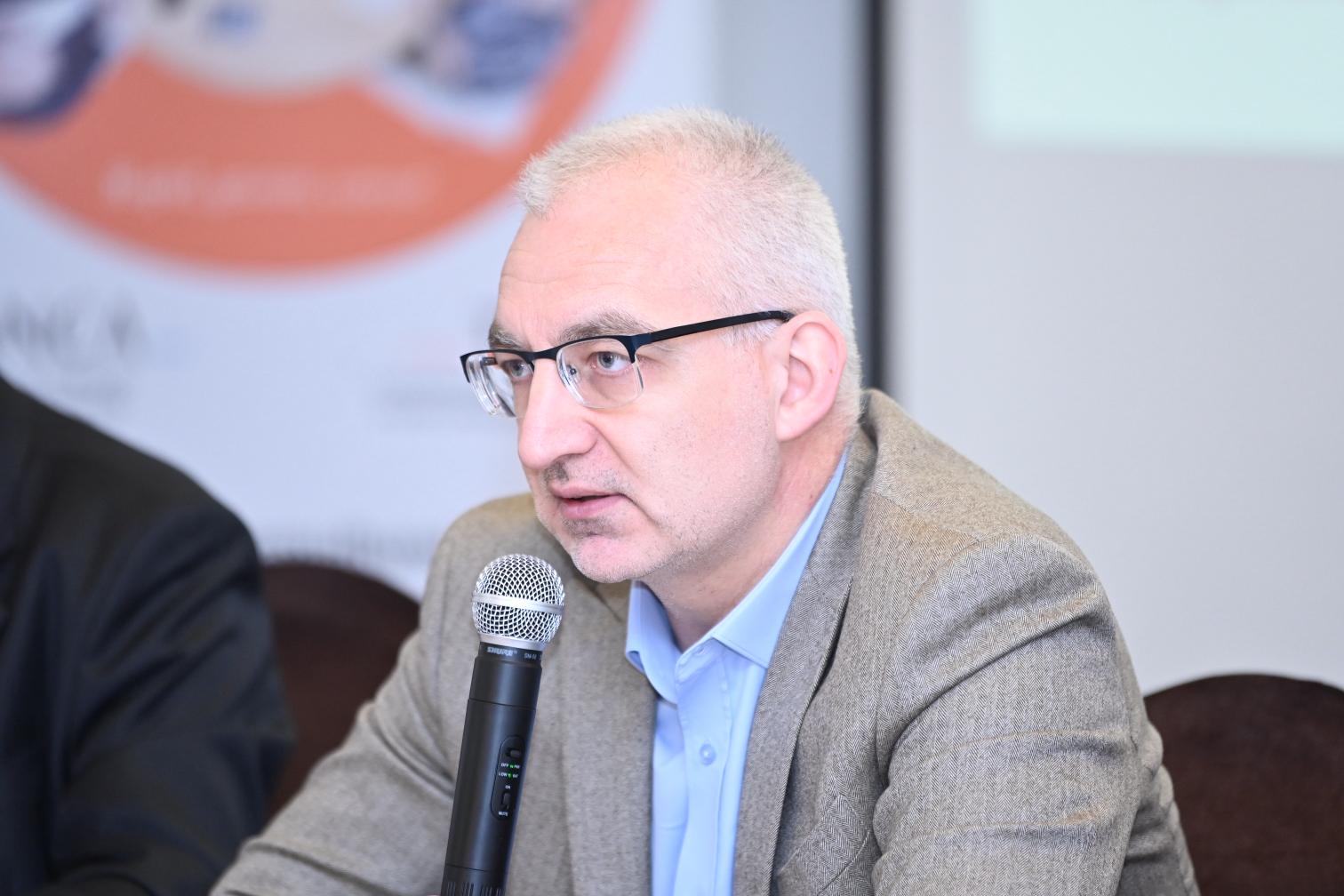 „La creditul meu ipotecar am observat că rata lunară creștea nejustificat. Sumele din scadențar și cele pe care mi le comunică banca nu se potriveau” / Ce a făcut banca