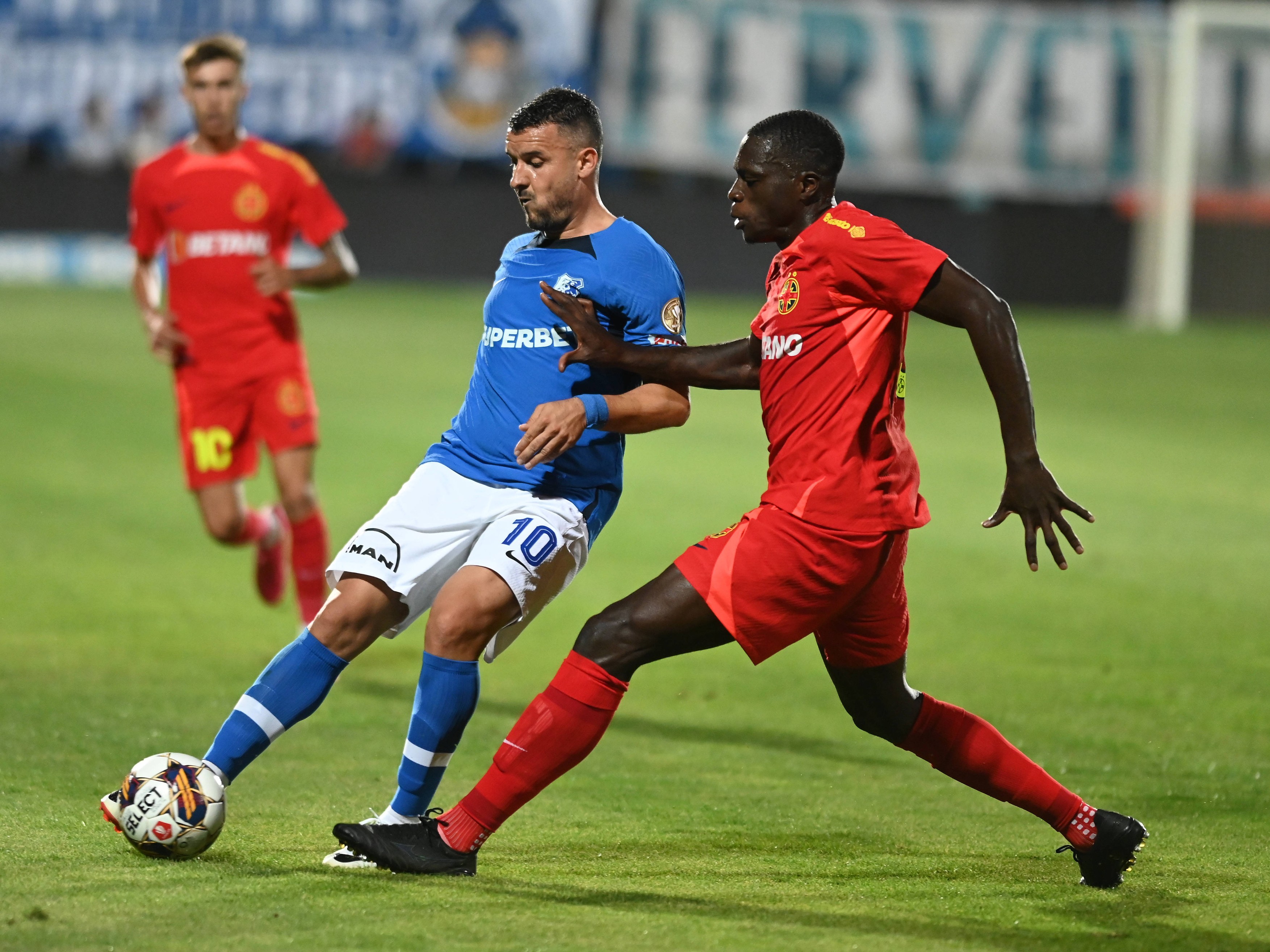 SuperLiga: Când se vor juca Farul - FCSB și Rapid - CFR Cluj / Programul etapelor 2 și 3