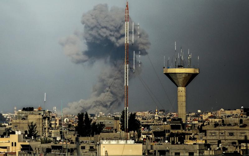 atacuri israeliene asupra orasului Rafah din Gaza